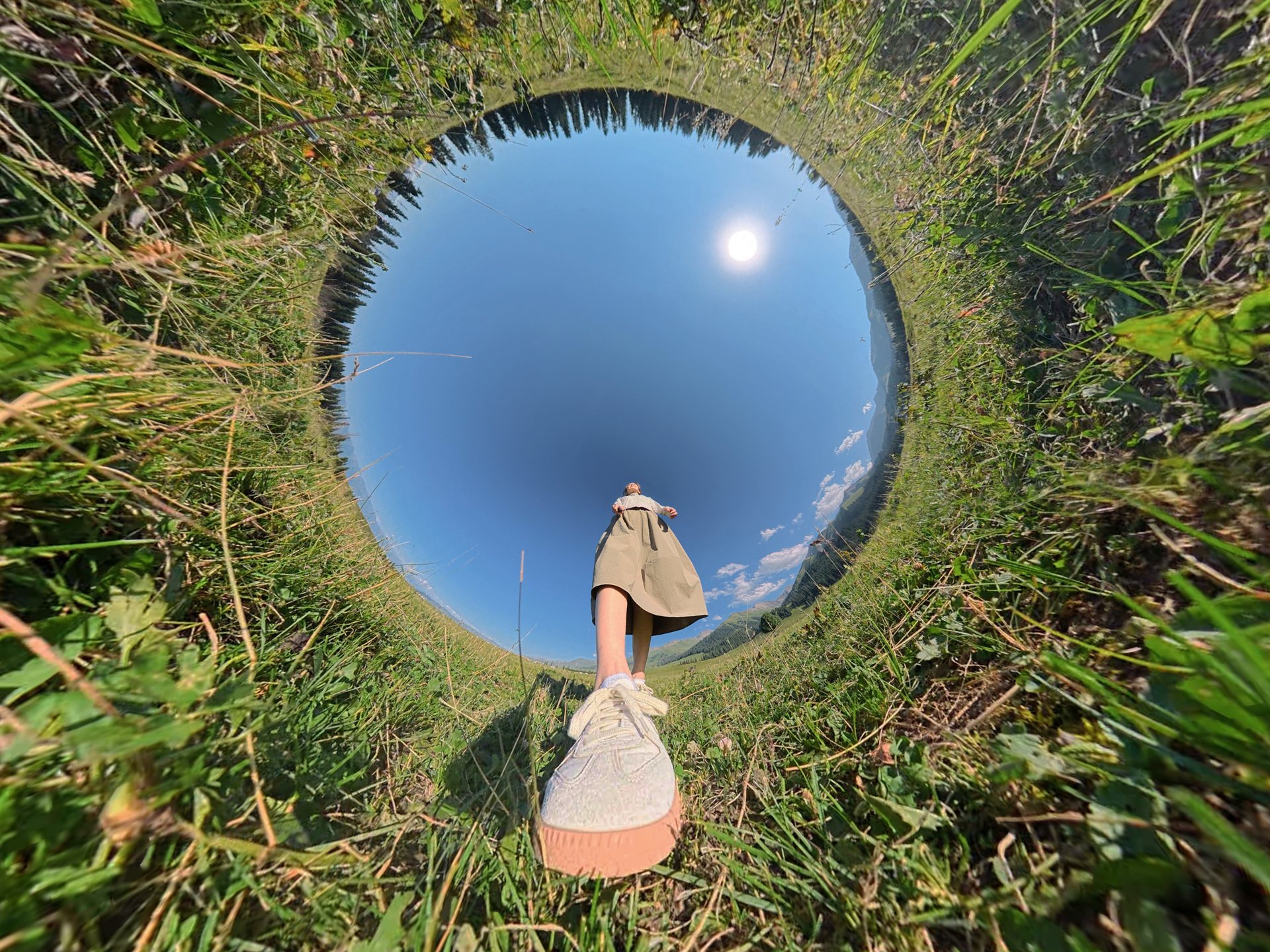 Bigfoot low-angle ground gliding perspective